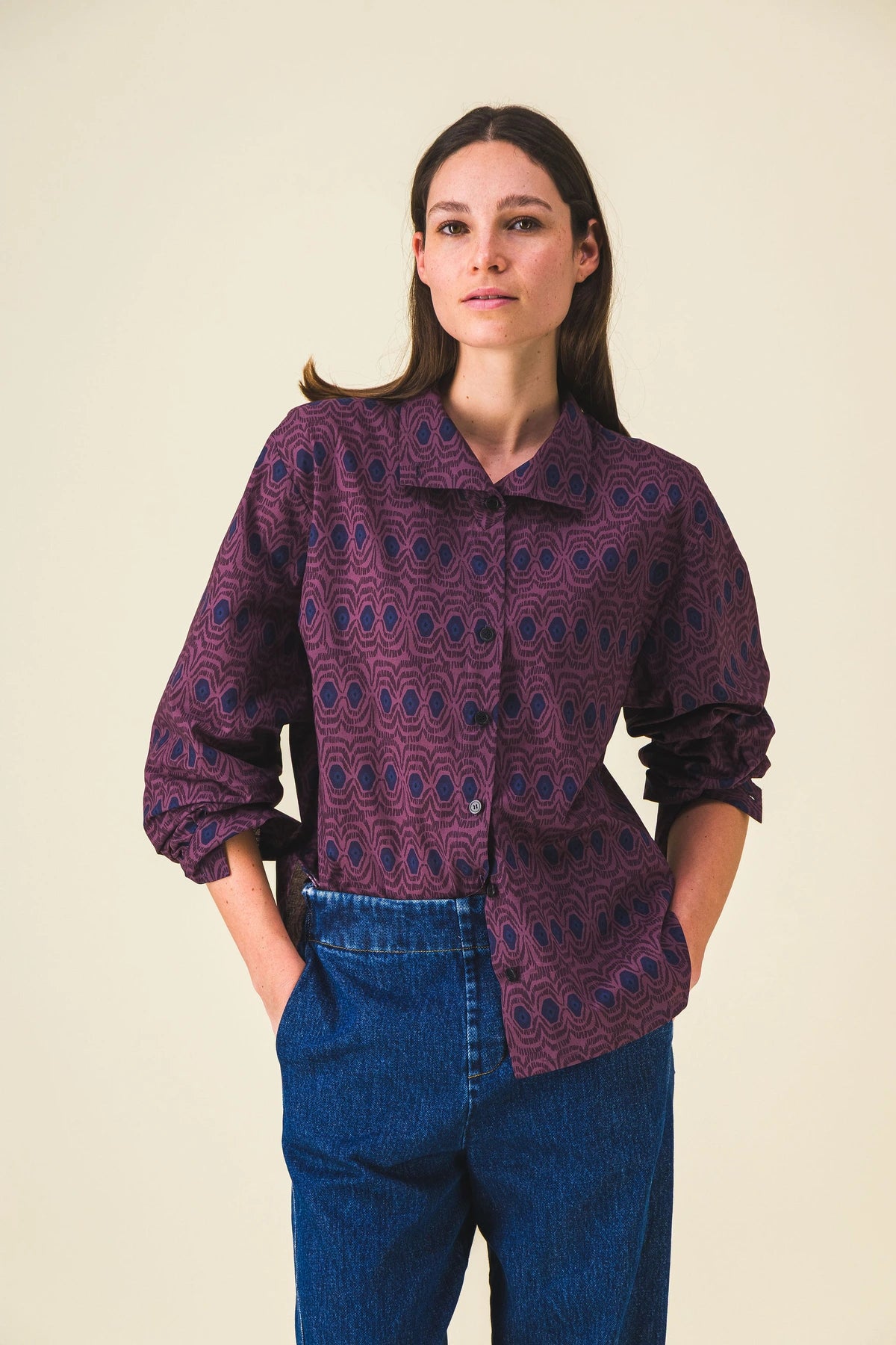 chemise col montant plume