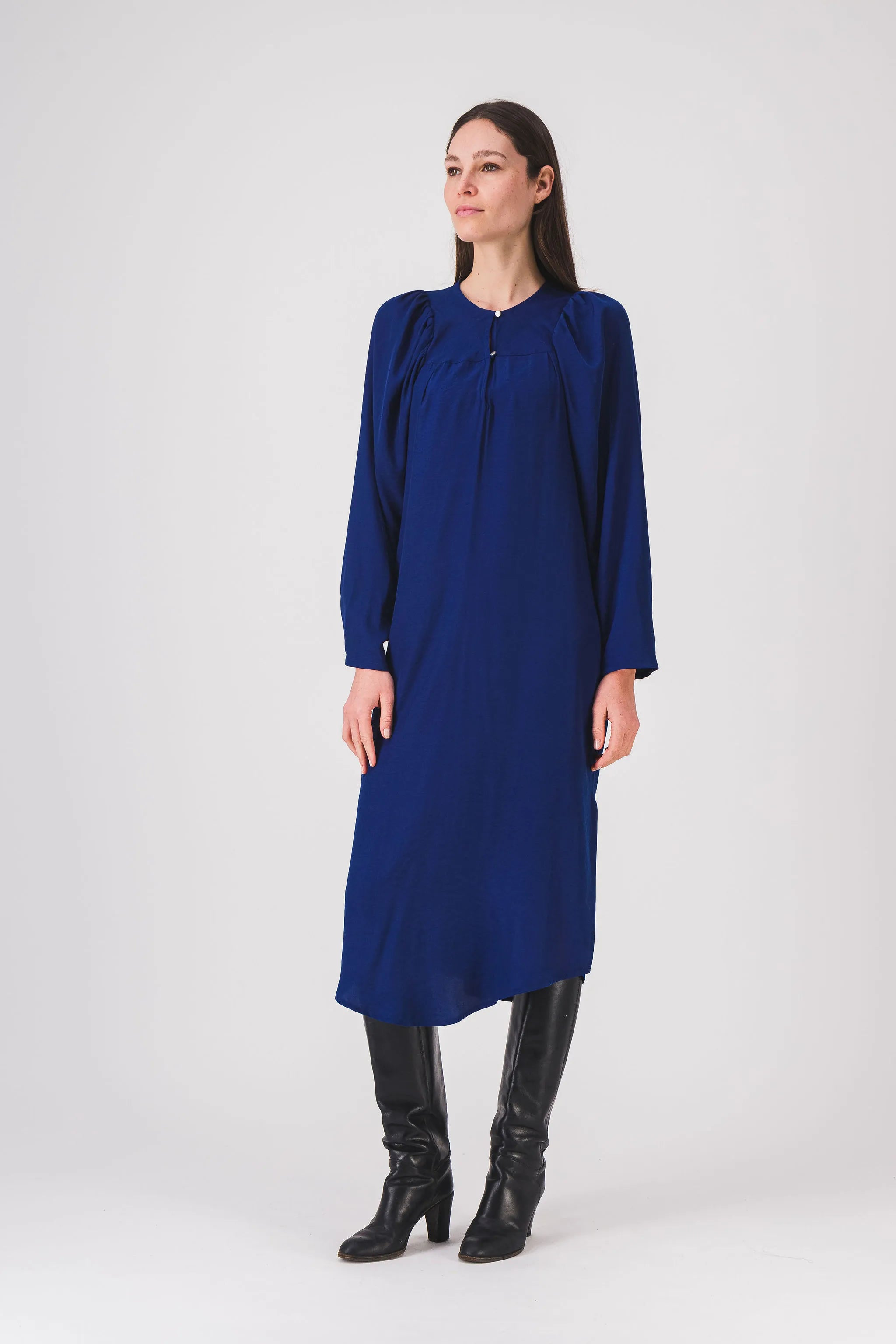 robe_longue_droite_bleue_robe_zooey_pe25