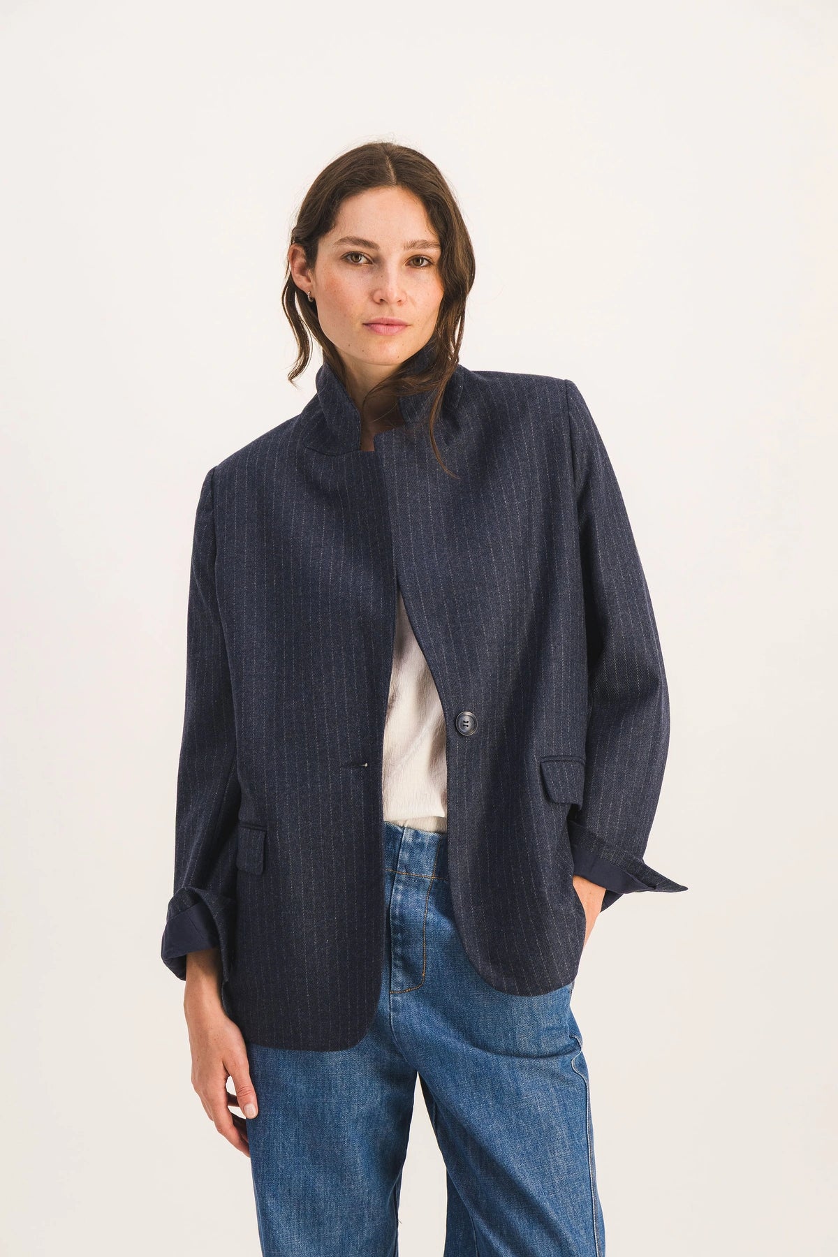 Blazer-rayures-bleu-laine-lois-rayures6.webp