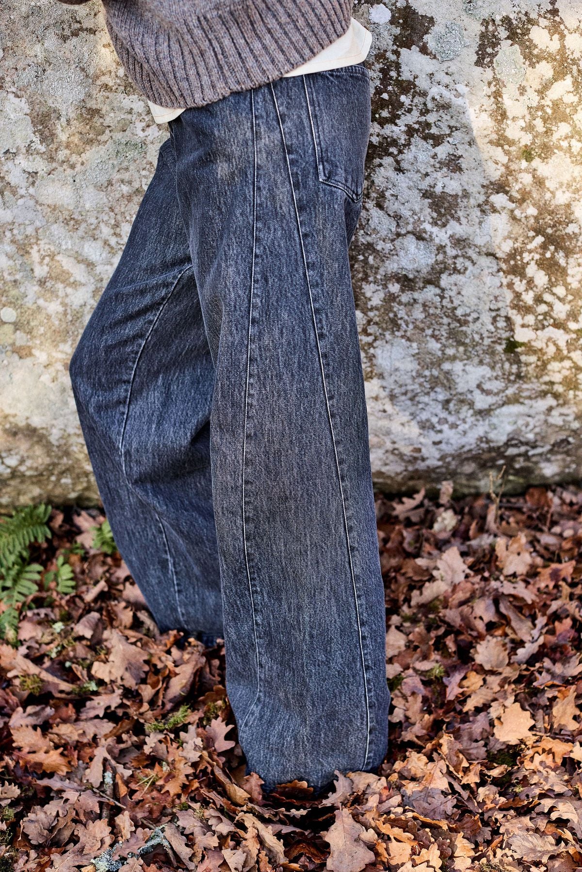 Jean-wide-leg-femme-joseph-noir-delave-pantalon_Sixsoeurs_Ah26bd4.jpg