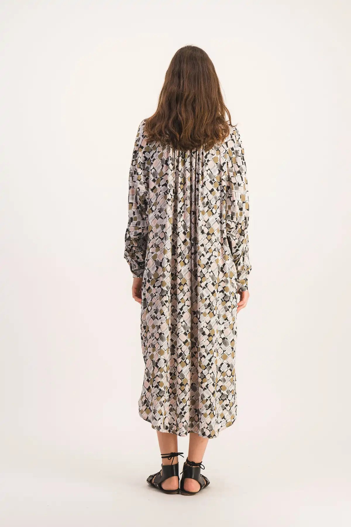 ROBE MAHAUT KAKI ESQUISSE