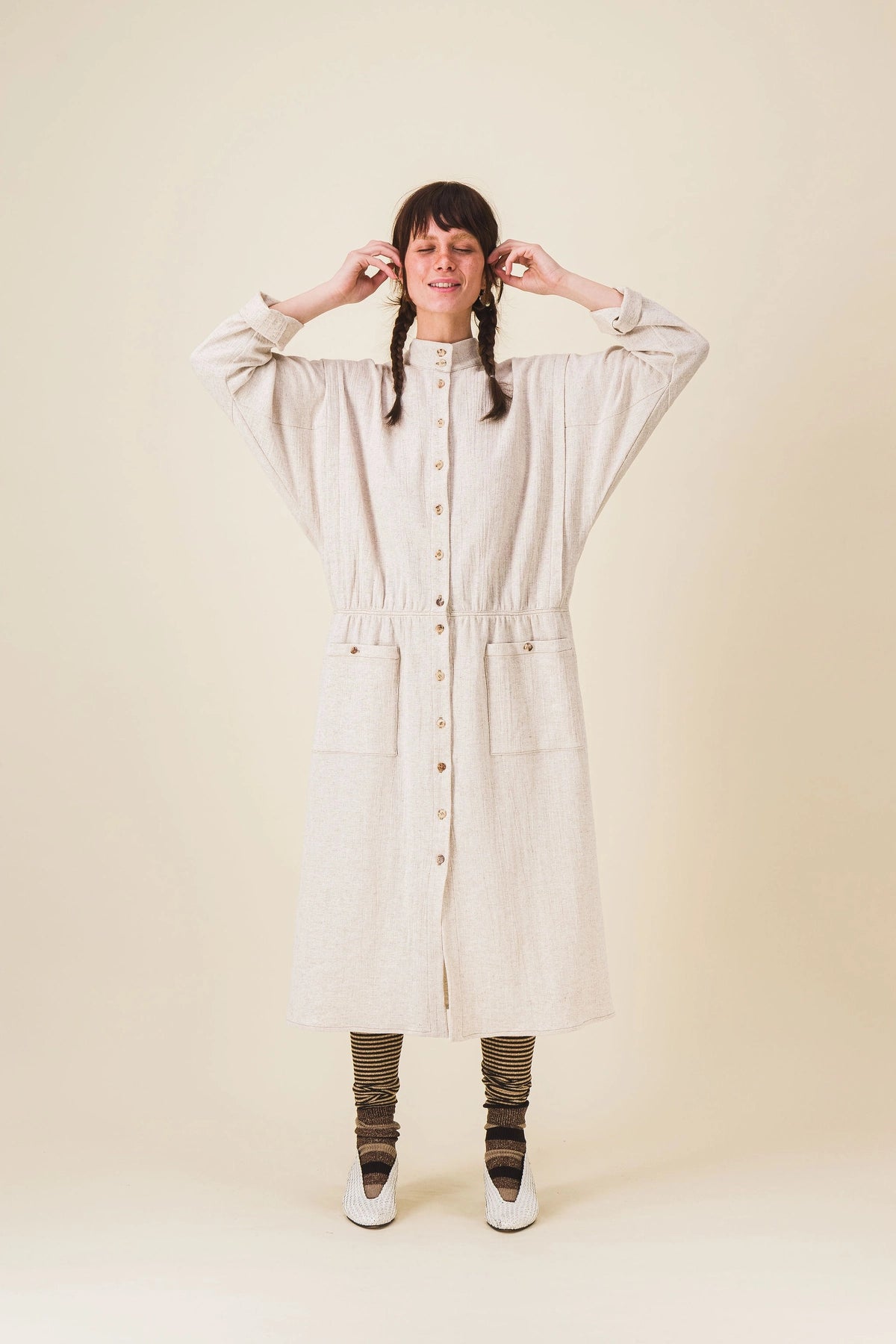 Robe-longue-hiver-ecrue-ida_Ah25_3.webp