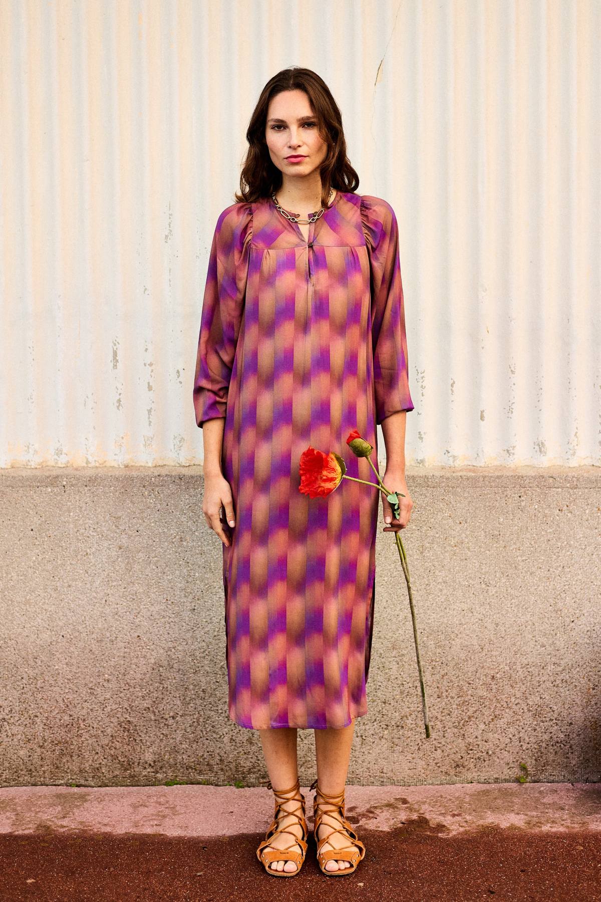 SIXSOEURS.SS25-JENNIFER-SATH_520_bd.jpg