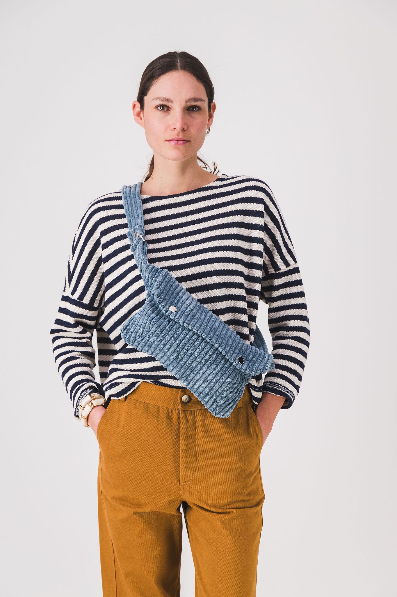 Sac Banane En Velours Côtelé - Sangle Réglable, Couleur Unie - Pour Shopping, Voyage, Sport - Dimensions 33.5x16x9 Cm - 1