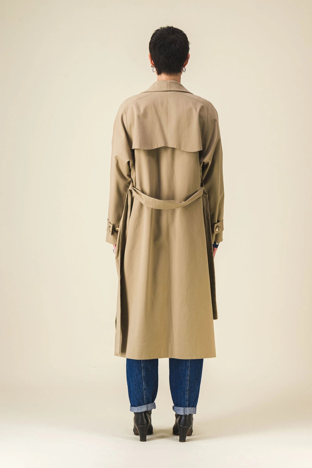 Trench-femme-long-beige-joud_Ah25bd_2.webp