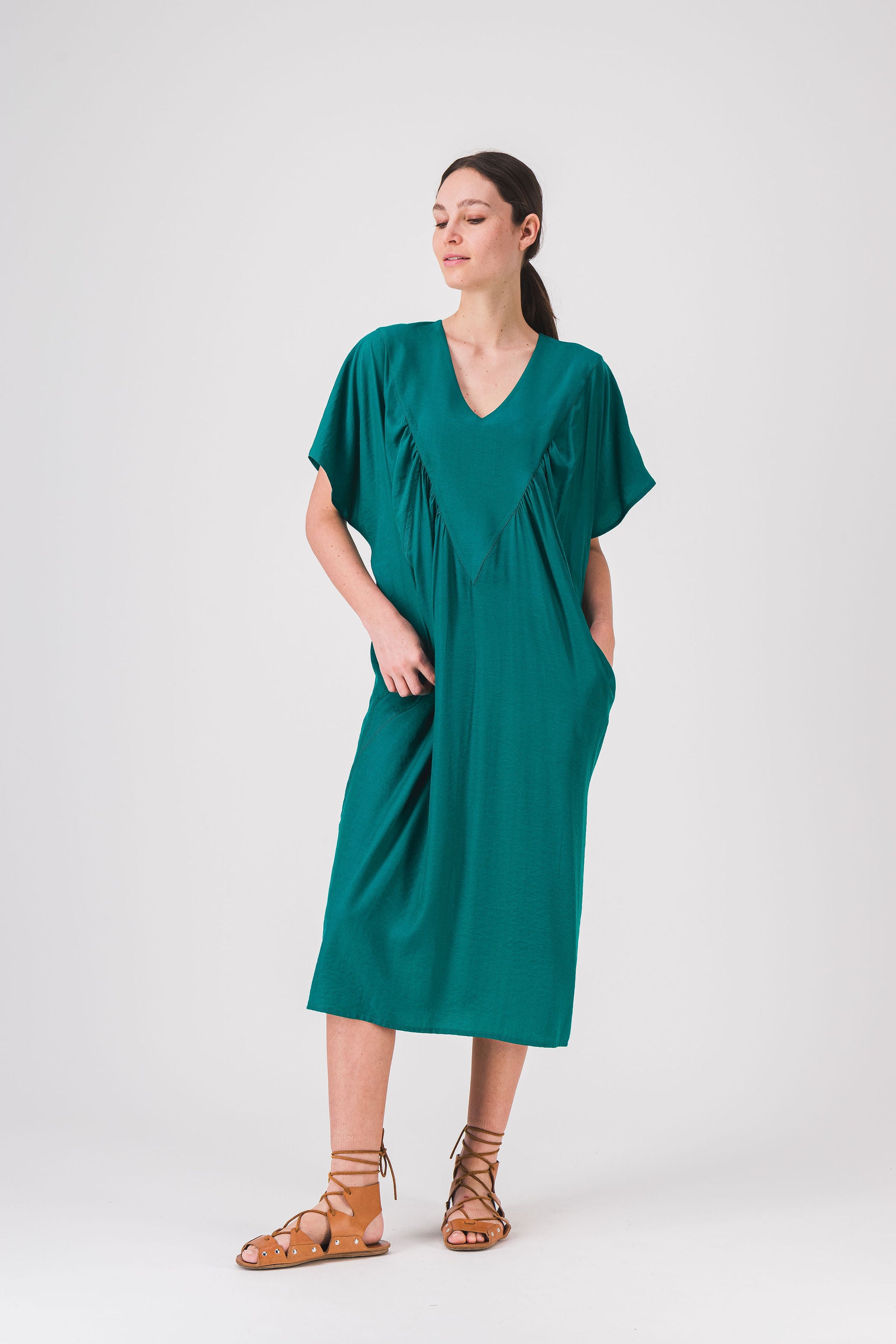 robe_longue_col_v_verte_robe_mishi_pe25