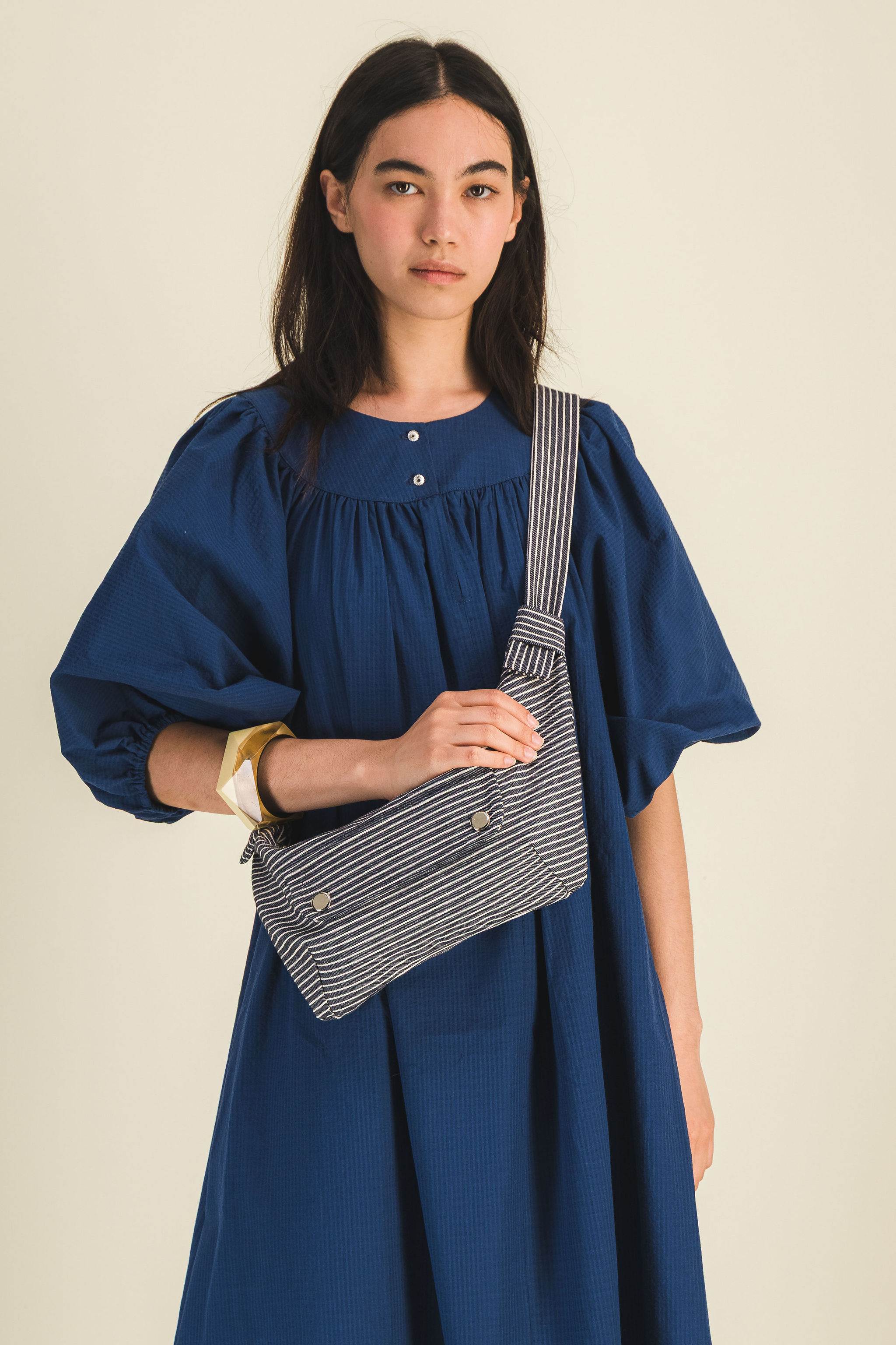 sac-banane-toile-rayee-femme-hamac-3.jpg